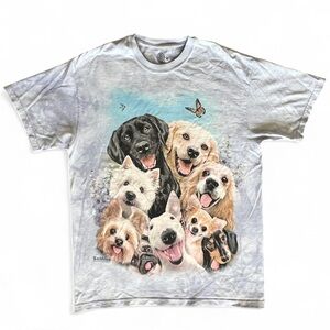 The Mountain Dog Selfie Tee